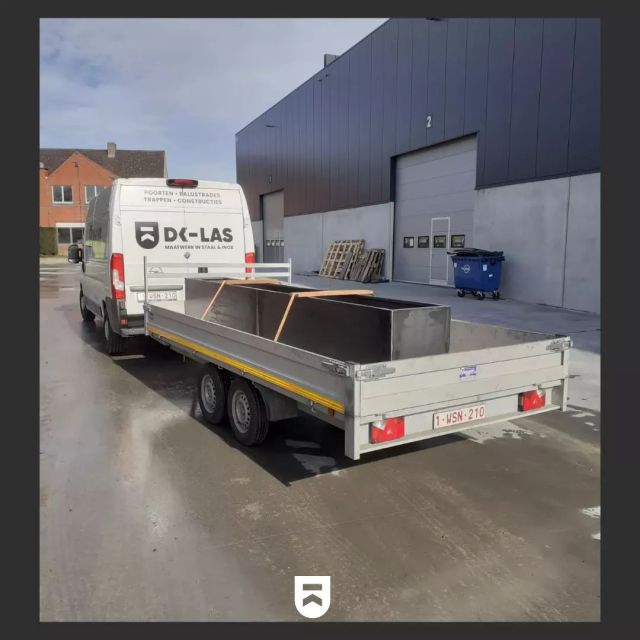 Delivery!
Cortenstaal bloembakken...nu nog mooi weer☀️!
#cortenstaal #tuin #bloembakken #staal #maatwerk  #handmadeinbelgium #steelwork  #lassen #lassenopmaat #dklas #welder #tuininspiratie #home #welding
